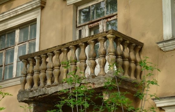 Рижское управление домов: Большая часть балконов достигли предела эксплуатации