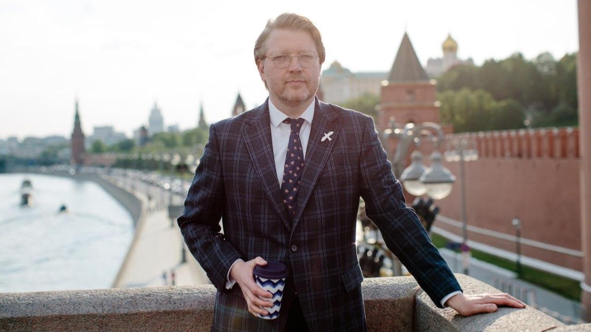 «У нас большой опыт выживания в серной кислоте»: интервью с председателем партии «Яблоко» Николаем Рыбаковым
