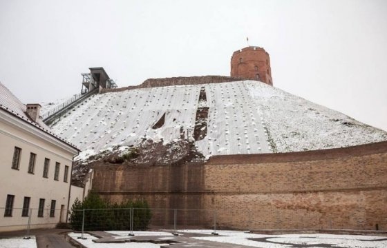 Мэр Вильнюса: Оползни на горе Гедиминаса — результат работ 2000-го года