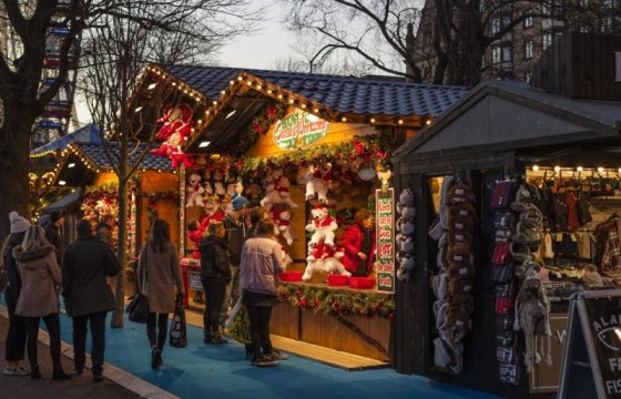 Большинство жителей Латвии считают Рождество слишком коммерческим