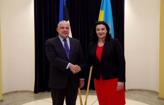 Министр обороны: Эстония поддерживает сотрудничество Украины с НАТО