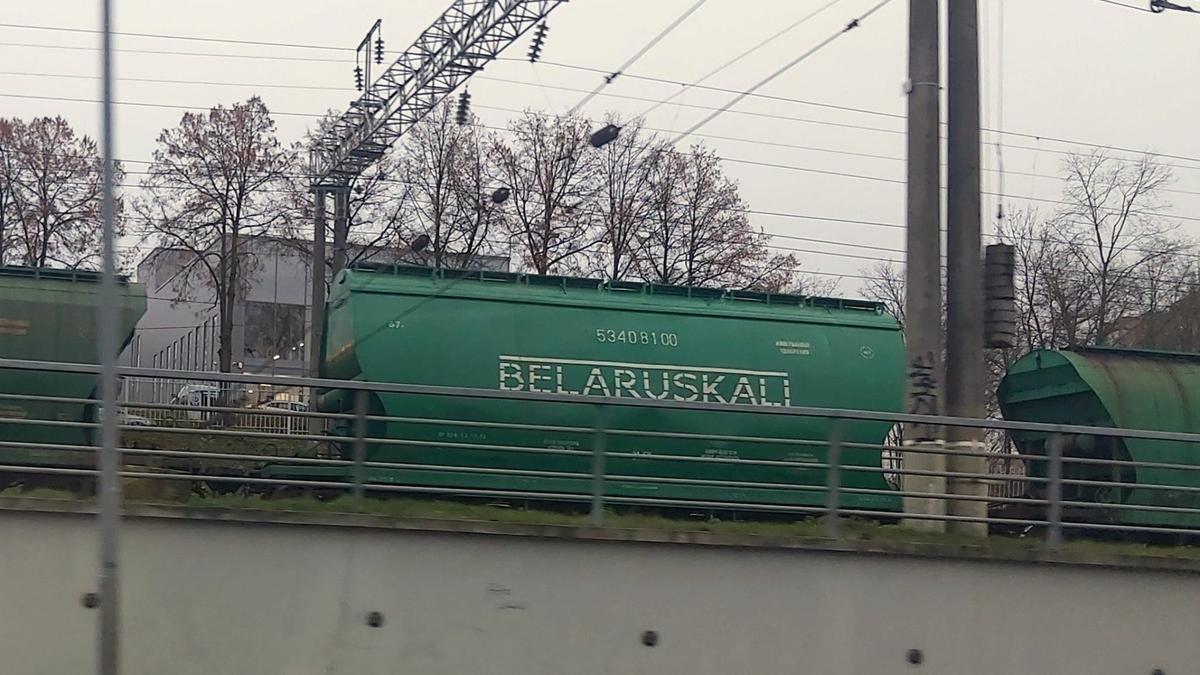 Транзит калийных удобрений в обмен на американский военный контингент? Какие сценарии по беларускому калию обсуждают в Литве