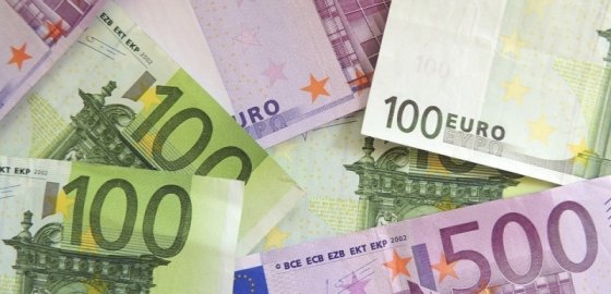Депутат Европарламента пытался снять 350 млн евро по поддельным документам
