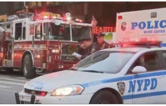 Мэр Нью-Йорка назвал взрыв в центре города «попыткой террористической атаки»
