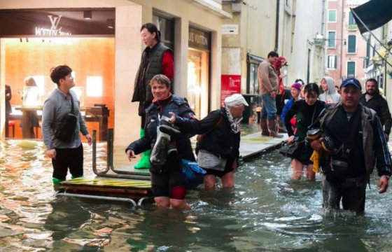 70% Венеции оказались под водой (Фото, видео)