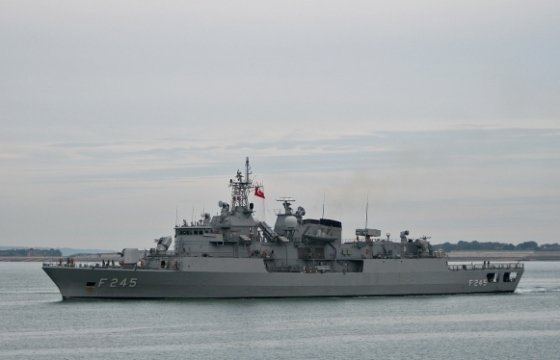 Мятежники захватили корабль и взяли в заложники командующего ВМС Турции