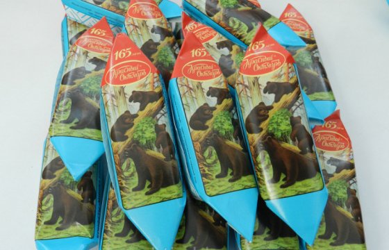 В Латвии запретят продажу российских конфет «Мишка Косолапый»