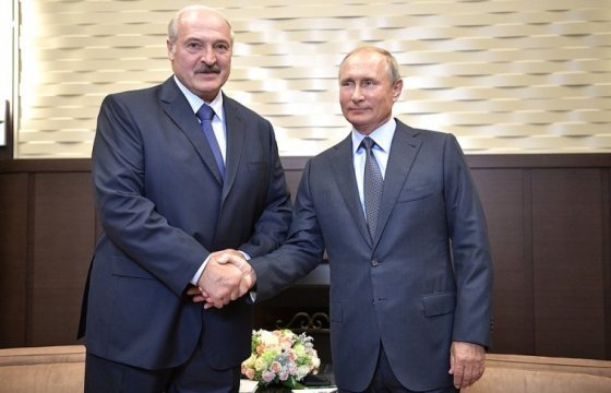 Лукашенко обсудил с Путиным протесты в Беларуси