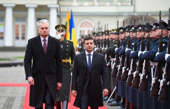 Президент Литвы поддержал суверенитет Украины накануне нормандских переговоров