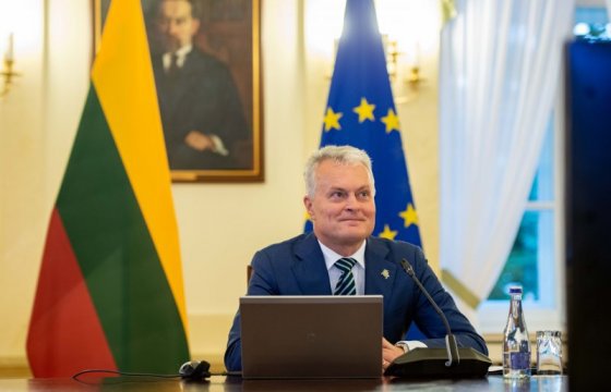Президент Литвы — за обязательную вакцинацию в некоторых сферах