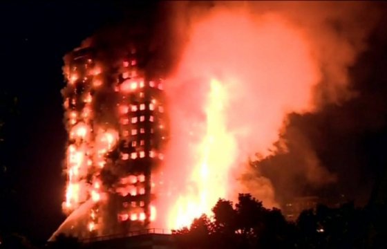 Латвиец вывел 11 человек из горящей высотки в Лондоне