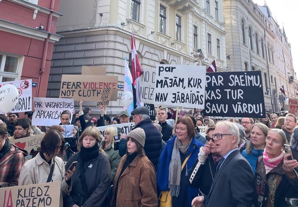 Протест против выхода Латвии из Стамбульской конвенции, 2 октября 2025 года, Рига. Фото: Катя Тяпкова, Новая газета.Балтия