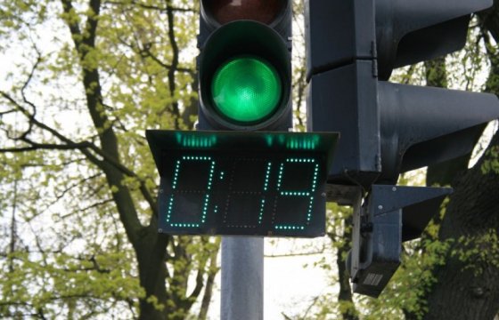 В Литве предлагают отказаться от мигающего зеленого сигнала светофора