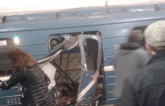 В метро Санкт-Петербурга произошли взрывы (ХРОНИКА)