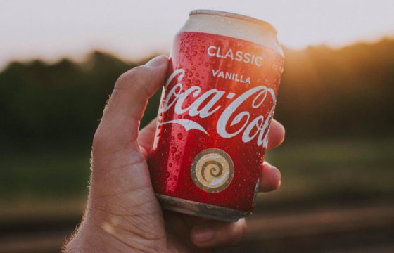 Coca-Cola на месяц откажется от рекламы в соцсетях