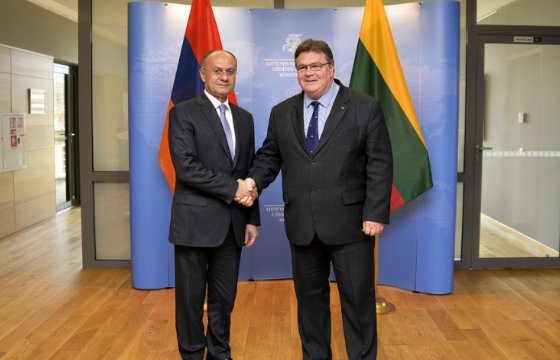 Литва призвала стороны нагорно-карабахского конфликта искать мирное решение