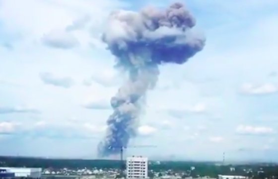 При взрывах на заводе в России пострадали 27 человек