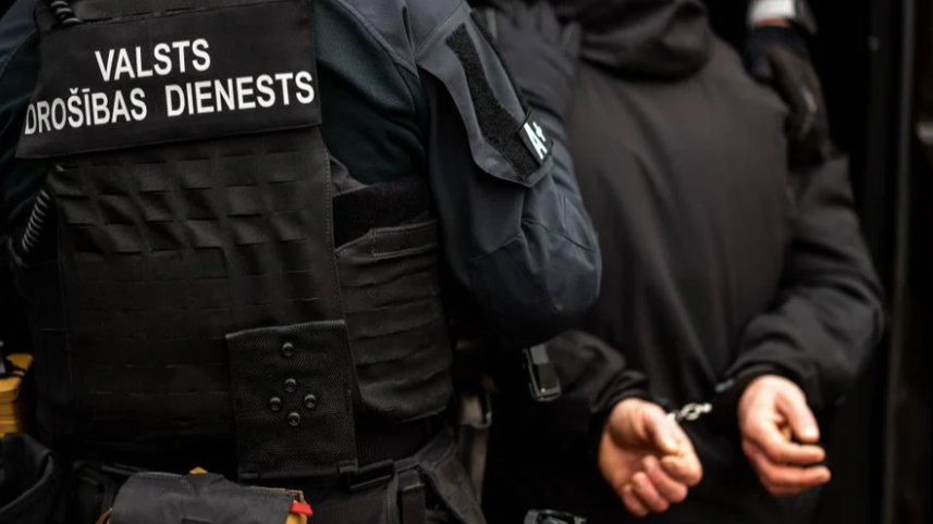 Служба госбезопасности Латвии составила портрет типичного автора агрессивных и пророссийских комментариев