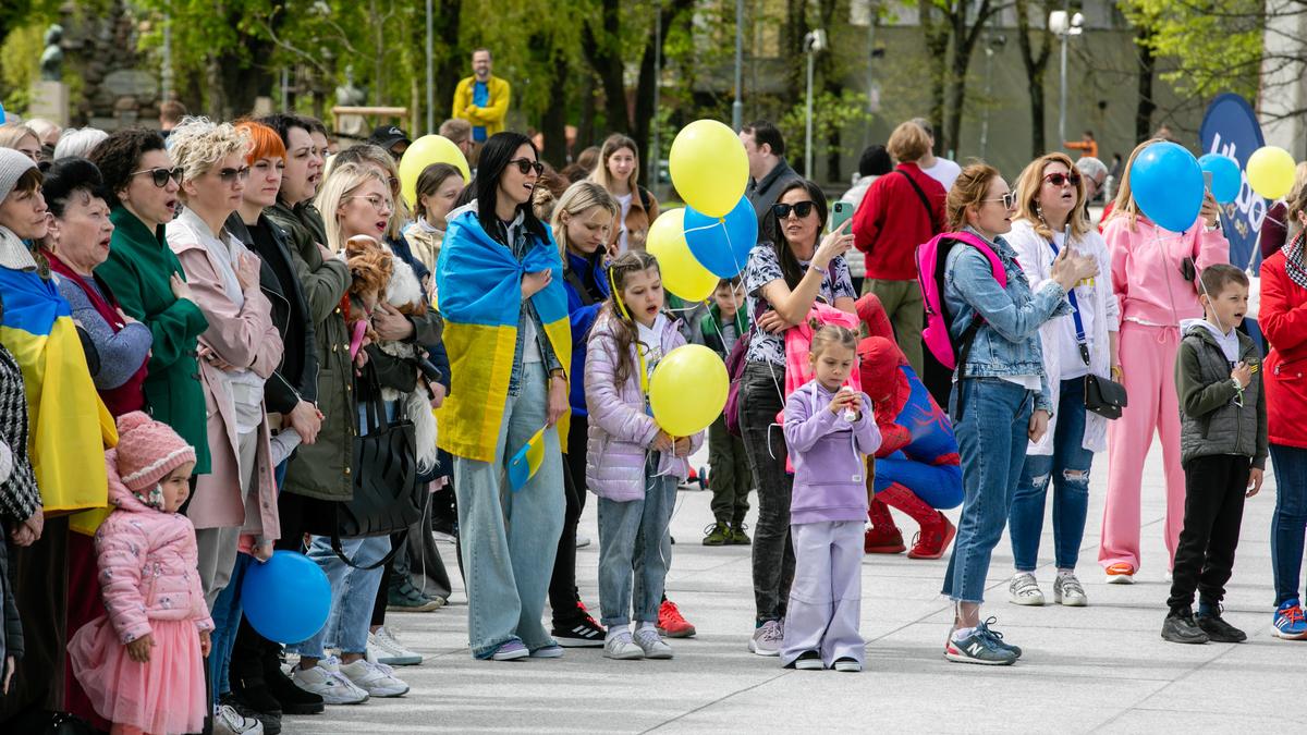 Департамент миграции Литвы призвал украинских беженцев продлить разрешения на временное проживание. Если не сменить ВНЖ, могут возникнуть проблемы с пособиями и компенсациями