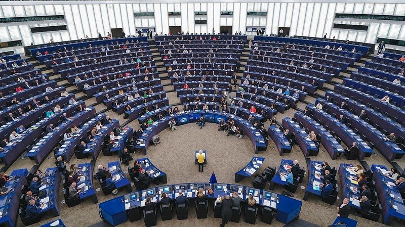 Европарламент призвал как можно скорее принять Украину в НАТО после окончания войны