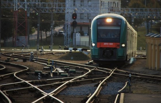 Пассажир поезда «Даугавпилс — Рига» сорвал стоп-кран по команде голоса в голове