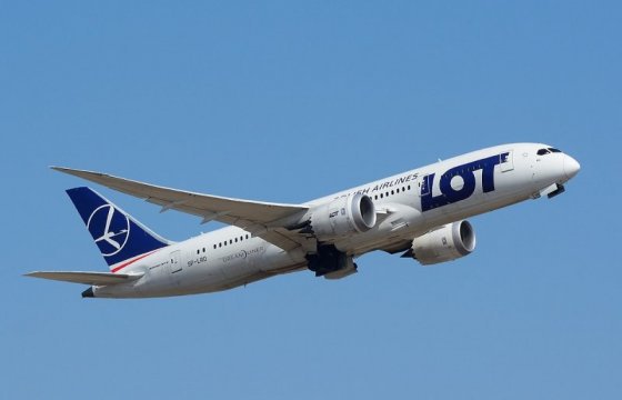Польская авиакомпания LOT возобновила внутренние рейсы