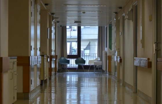 Стрельба в клинике Берлина: получивший ранение врач скончался