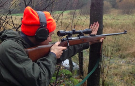 В Латвии несовершеннолетним охотникам разрешили использовать оружие