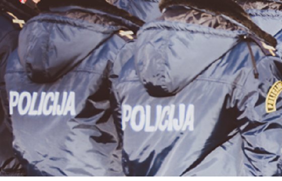 Полиция Риги обещает защитить горожанок от домогательств мигрантов