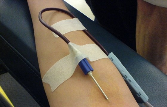 В Латвии отстранили директора Госцентра доноров крови из-за недосмотра за вирусным гепатитом