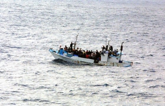 У берегов Греции затонуло судно с мигрантами на борту