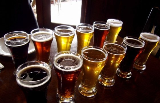 В 2020 году в Латвии запретят пиво в двухлитровках