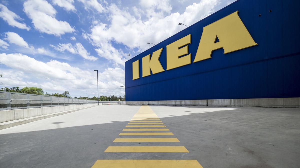 Белорусские активисты протестуют против компании IKEA. Западные СМИ утверждают, что IKEA покупала материалы у поставщиков, которые используют труд политических заключенных.