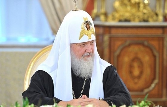 Патриарх Кирилл пригрозил украшающим свои жезлы игуменам
