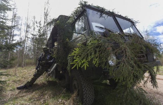 Силы обороны предупредили о военной технике на дорогах Эстонии