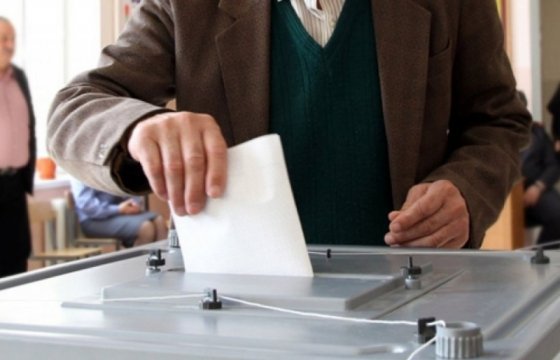 Граждане России в Эстонии голосуют на выборах в госдуму