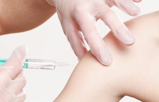 В Нью-Йорке запретили отказываться от прививок по религиозным соображениям
