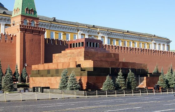 Мавзолей Ленина в Москве закроют на два месяца