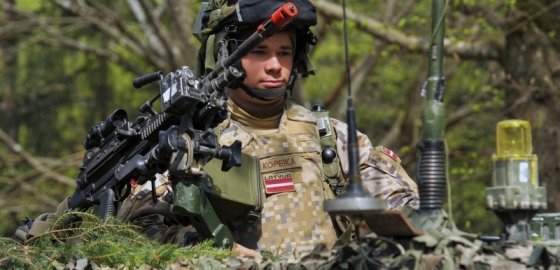 Латвия отправит военных в Ирак и Мали