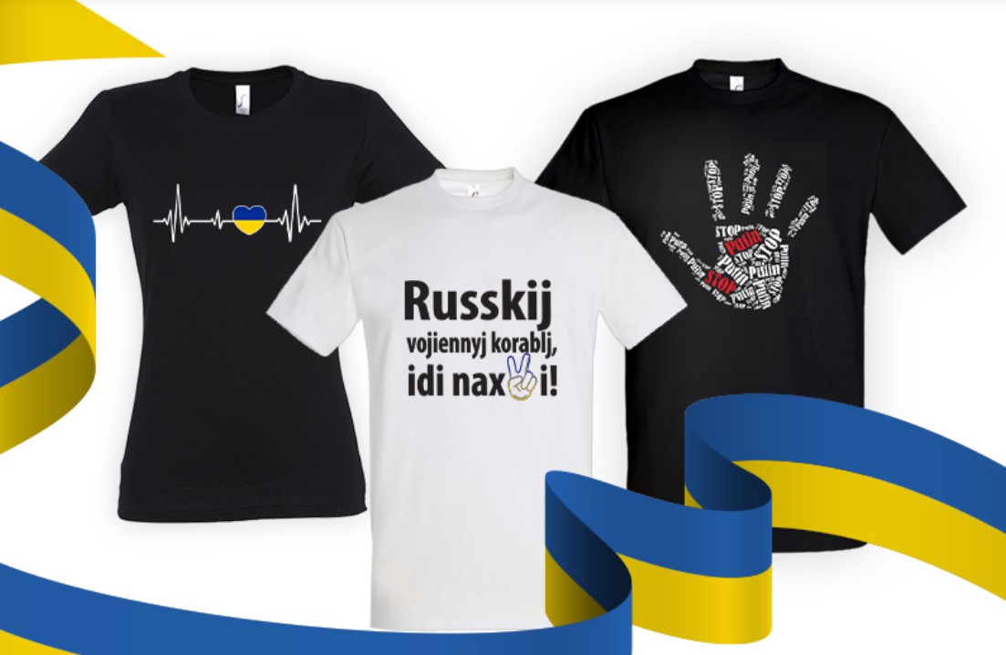 5 евро от продажи каждой из таких футболок магазин отправляет в помощь Украине. Фото: Marskineliai.lt