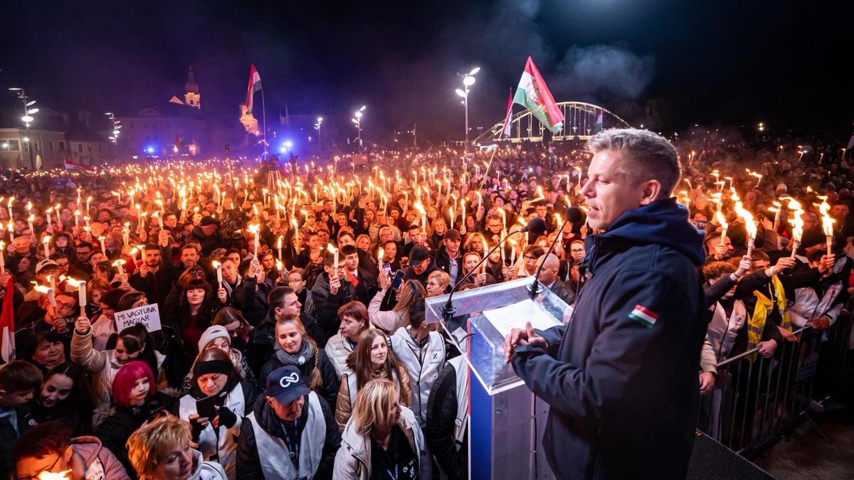 На парламентских выборах в Венгрии победила партия Петера Мадьяра. Виктор Орбан признал поражение