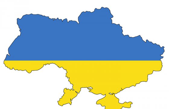 Украина подтянула тяжелое вооружение к границе с Крымом