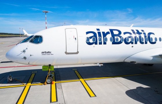 Авиакомпания airBaltic временно сократит 250 человек