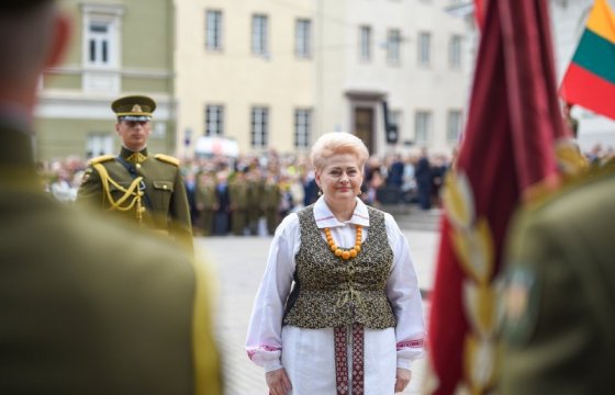 Даля Грибаускайте поздравила жителей Литвы с днем государства