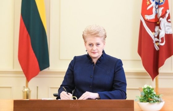 Президент Литвы: документы при покупке алкоголя будут требовать только у молодых покупателей