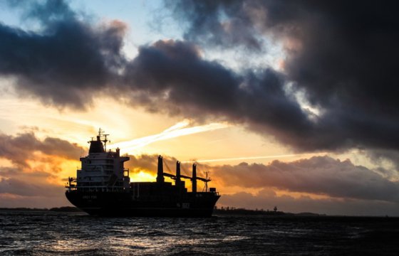 При столкновении судна с танкером в Желтом море погибли 13 человек