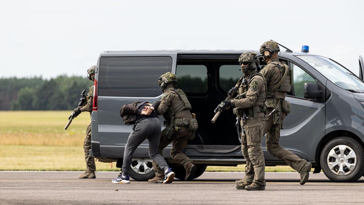 В Литве провели масштабную операцию по предотвращению переправки контрабанды из Беларуси воздушными шарами