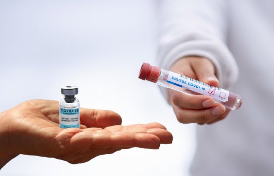 Венгрия окончательно одобрила российскую вакцину от коронавируса «Спутник V»