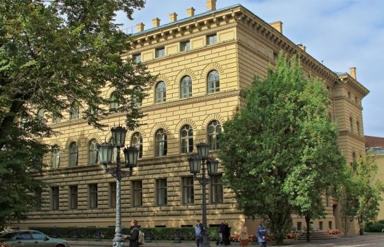 Юристы латвийского парламента не одобрили паспортной записи «латыш» для нелатышей
