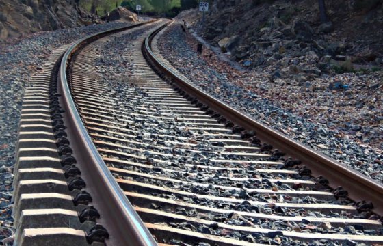 В Анкаре поезд сошел с рельсов: погибли 9 человек